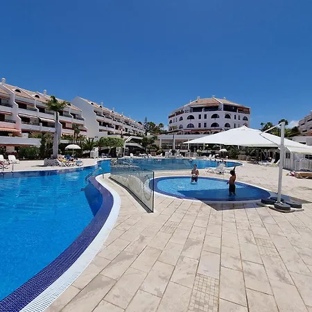 Apartment In Playa De Americas Mit Terrasse