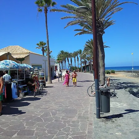 In Playa De Americas Mit Terrasse *